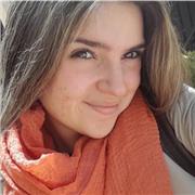 Profesora titulada con la Eso y bachillerato. Estoy estudiando educación primaria, segundo año. He dado ya clases particulares de inglés que tengo el B1 y de matemáticas.